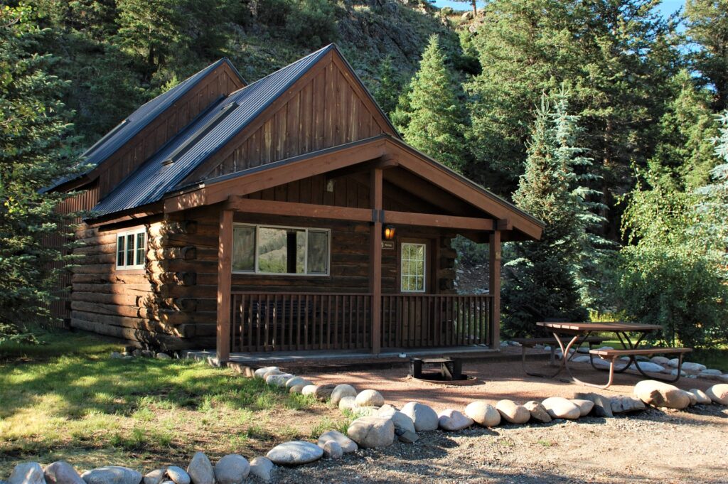 Colorado cabins, Crested Butte lodging, Almont, Three Rivers Resort